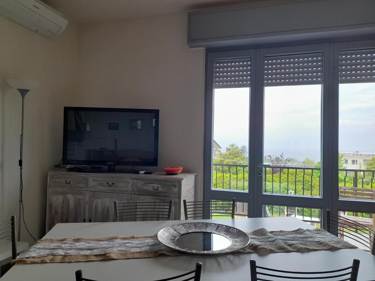 Villa La Magnolia - Private Beach Access, Garden, Views Lazise Kültér fotó