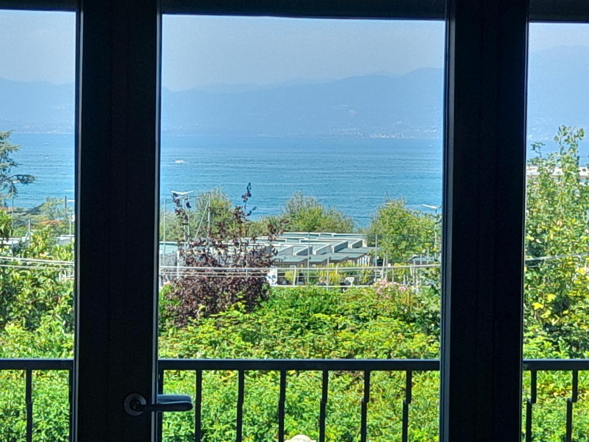 Villa La Magnolia - Private Beach Access, Garden, Views Lazise Kültér fotó