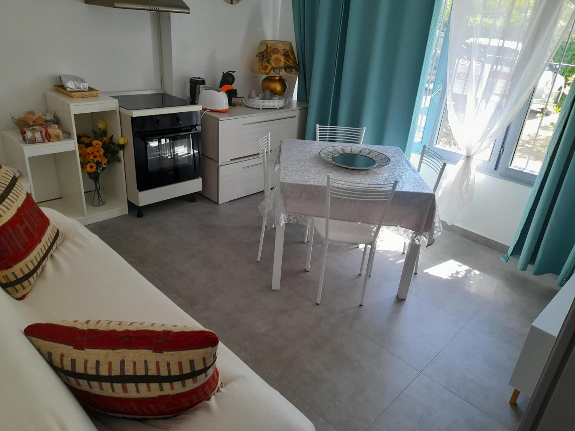 Villa La Magnolia - Private Beach Access, Garden, Views Lazise Szoba fotó