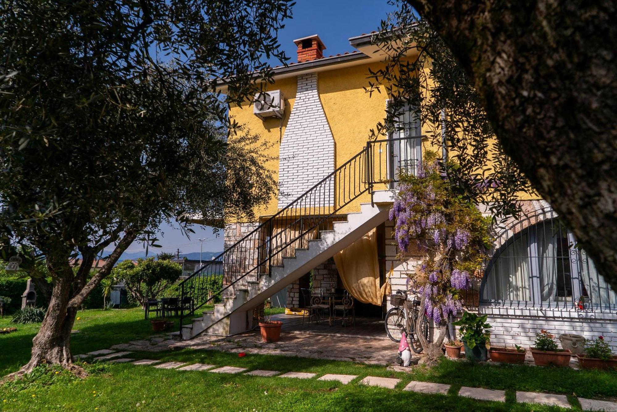 Villa La Magnolia - Private Beach Access, Garden, Views Lazise Kültér fotó
